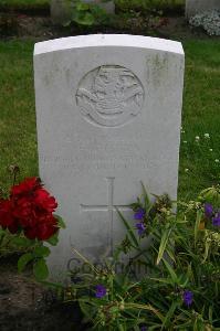 Dozinghem Military Cemetery - Potts, F