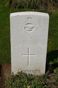 Dozinghem Military Cemetery - Powney, Arthur John