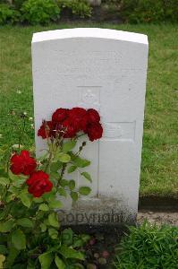 Dozinghem Military Cemetery - Procter, Robert Cecil