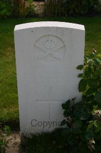 Dozinghem Military Cemetery - Prout, A G
