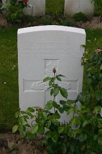 Dozinghem Military Cemetery - Pullin, Bernard John