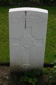 Dozinghem Military Cemetery - Rawling, Wilfred Dowse
