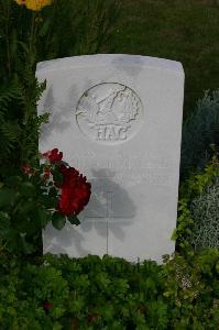 Dozinghem Military Cemetery - Read, Cecil Edgar