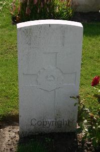 Dozinghem Military Cemetery - Rigby, F W