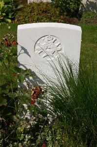Dozinghem Military Cemetery - Riley, Ernest