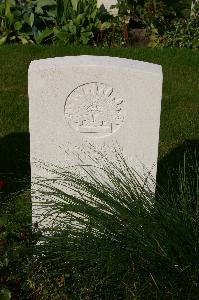 Dozinghem Military Cemetery - Robinson, Vivian Lancelot