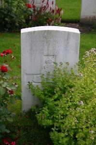 Dozinghem Military Cemetery - Rochford, W
