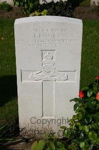 Dozinghem Military Cemetery - Rogers, John