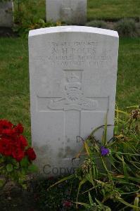 Dozinghem Military Cemetery - Roles, A H