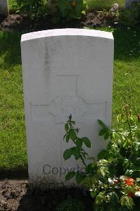 Dozinghem Military Cemetery - Round, J