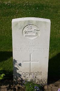 Dozinghem Military Cemetery - Rouse, Frank
