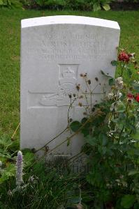 Dozinghem Military Cemetery - Rushforth, A