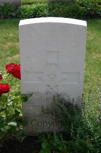 Dozinghem Military Cemetery - Ryan-Bell, Hugh Randolph
