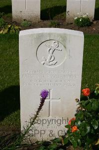 Dozinghem Military Cemetery - Ryan, James Joseph