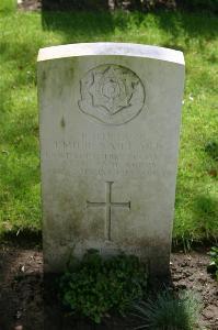 Dozinghem Military Cemetery - Saillard, Philip
