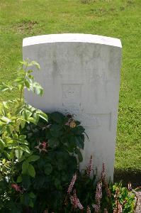 Dozinghem Military Cemetery - Say, S W