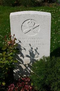 Dozinghem Military Cemetery - Sayell, E T