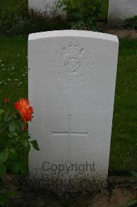 Dozinghem Military Cemetery - Scott, Bruce Alexander