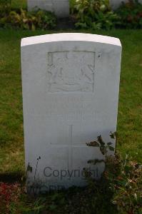 Dozinghem Military Cemetery - Scott, Harry