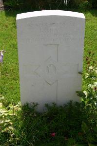 Dozinghem Military Cemetery - Shaw, James