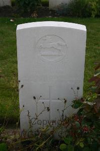 Dozinghem Military Cemetery - Shaw, W G
