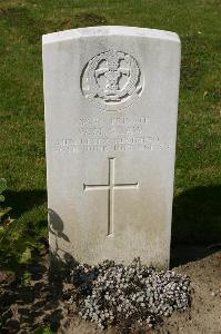 Dozinghem Military Cemetery - Shaw, W M