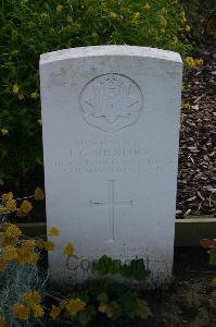 Dozinghem Military Cemetery - Sherlock, Edward George