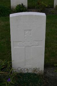 Dozinghem Military Cemetery - Sibley, J D