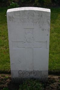 Dozinghem Military Cemetery - Smith, Frank Walter
