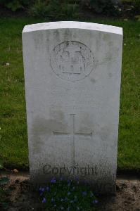 Dozinghem Military Cemetery - Speller, A
