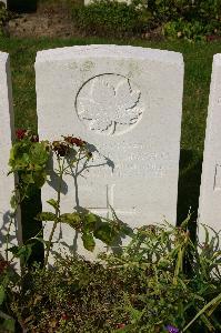 Dozinghem Military Cemetery - Srawley, Walter Henry