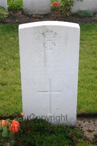 Dozinghem Military Cemetery - Stainer, W J