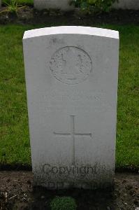 Dozinghem Military Cemetery - Stevenson, H
