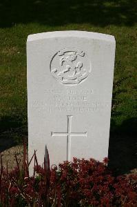 Dozinghem Military Cemetery - Stone, W