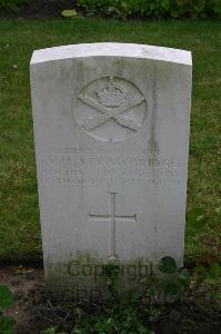 Dozinghem Military Cemetery - Strawbridge, Arthur Hubert