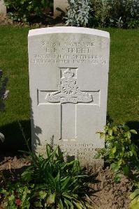Dozinghem Military Cemetery - Street, Ernest Francis