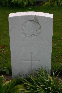 Dozinghem Military Cemetery - Strong, Frank Sidney