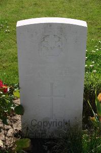 Dozinghem Military Cemetery - Sykes, Joseph