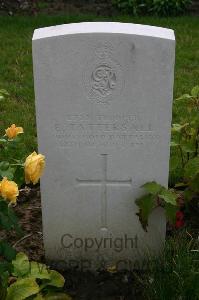 Dozinghem Military Cemetery - Tattersall, E