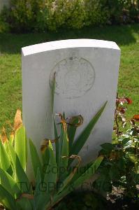 Dozinghem Military Cemetery - Taylor, James Betham