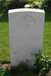 Dozinghem Military Cemetery - Thomas, Ernest