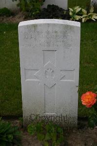 Dozinghem Military Cemetery - Thompson, Enoch
