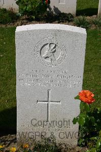Dozinghem Military Cemetery - Thomson, Arthur John