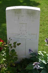 Dozinghem Military Cemetery - Toomey, Andrew