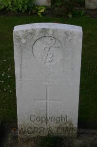 Dozinghem Military Cemetery - Trapp, George Leonard