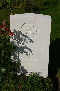 Dozinghem Military Cemetery - Trollope, Joseph James