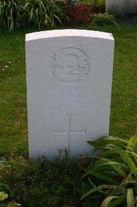Dozinghem Military Cemetery - Turnbull, Reginald