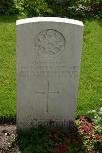 Dozinghem Military Cemetery - Twyford, Ernest Drabble