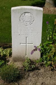 Dozinghem Military Cemetery - Varlow, Wilfred George