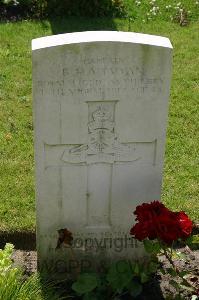 Dozinghem Military Cemetery - Vyvyan, Beresford Haughton